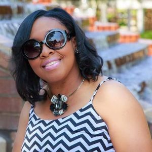 Meet your Posher, Deidre